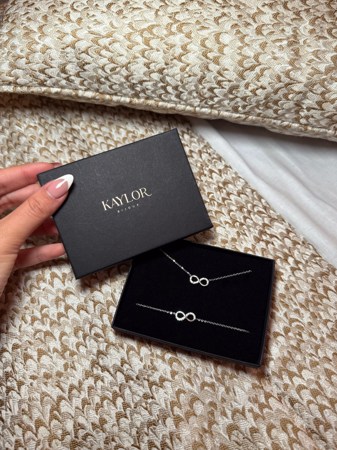 ENSEMBLE PARURE COLLIER + BRACELET « FIONA »