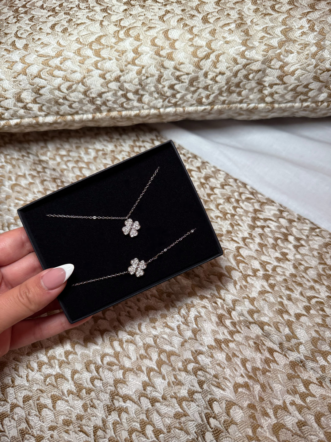 ENSEMBLE PARURE COLLIER + BRACELET « LÉYA »